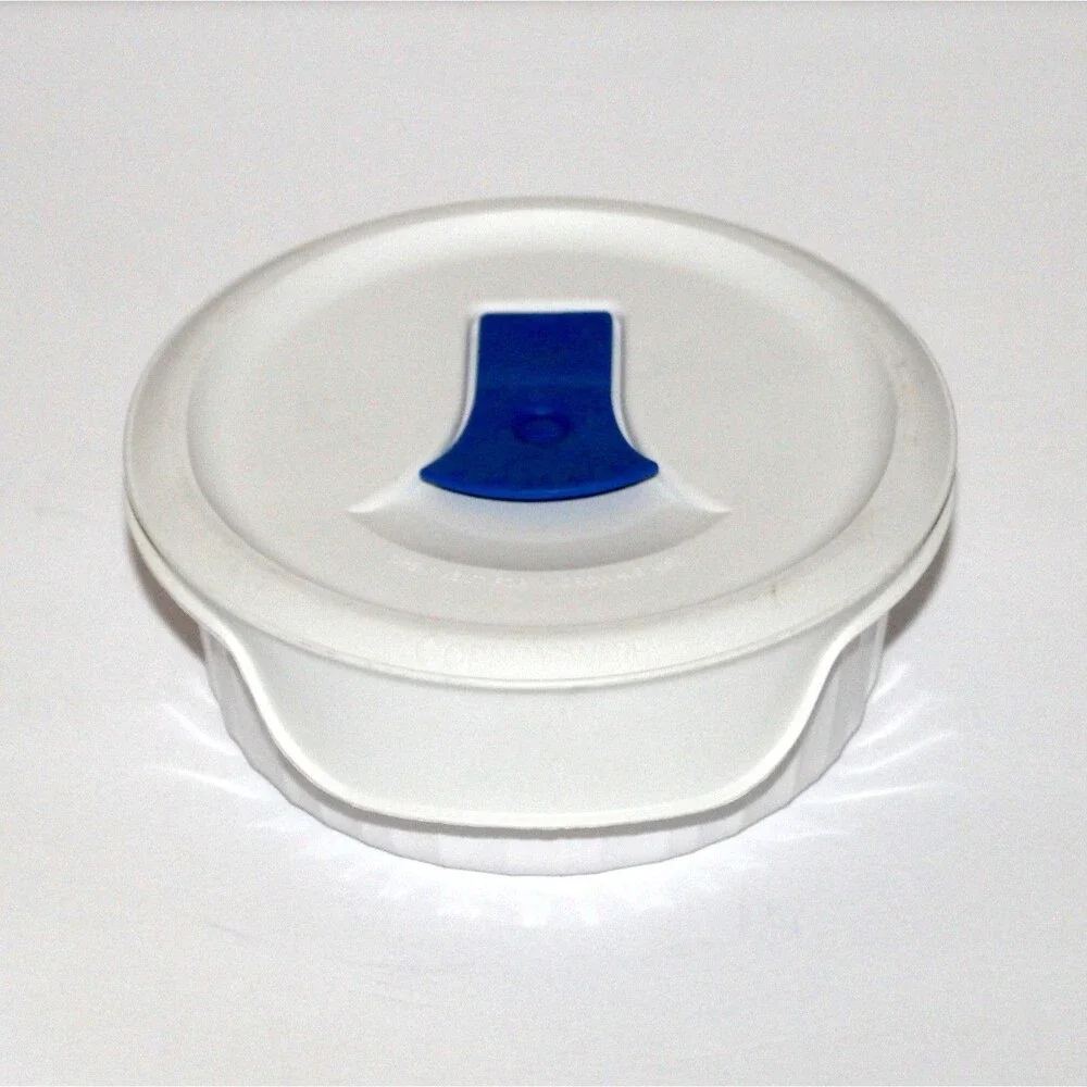 Corning Ware Individual Casserole F 16 B with Plastic Vented Lid round white